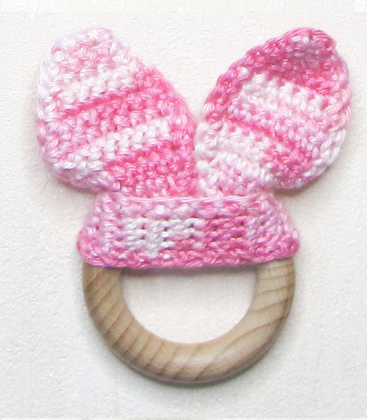 Wooden Teether Crochet |  عضاضة خشبية كروشيه